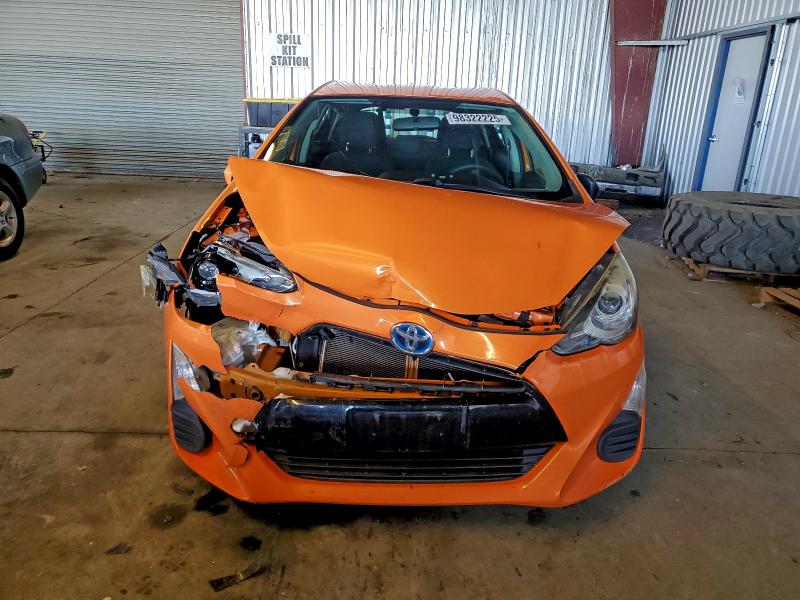 Фото 5 - TOYOTA PRIUS