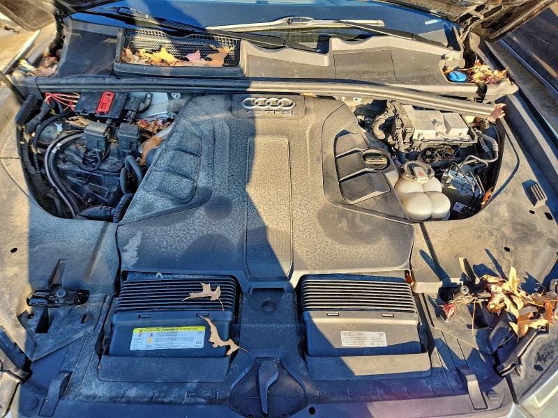 Фото 12 - AUDI Q7