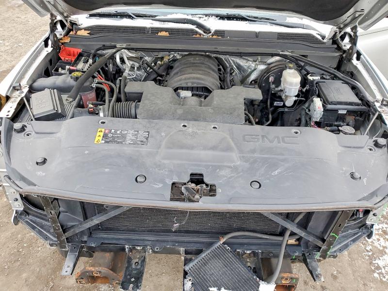 Фото 12 - GMC YUKON