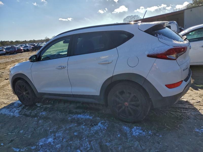 Фото 2 - HYUNDAI TUCSON