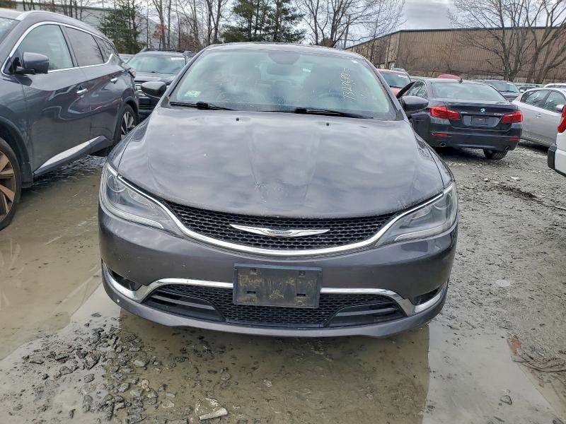Фото 5 - CHRYSLER 200