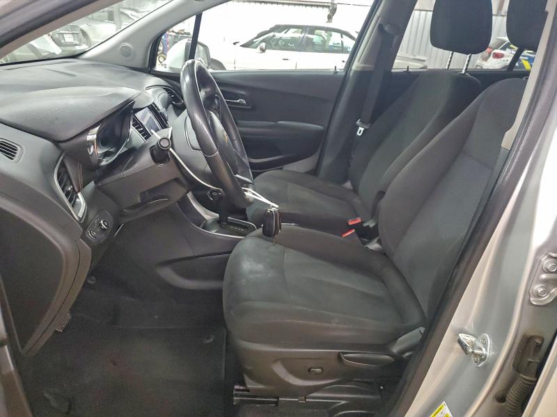 Фото 7 - CHEVROLET TRAX