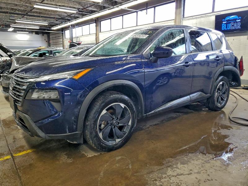 Фото 1 - NISSAN ROGUE