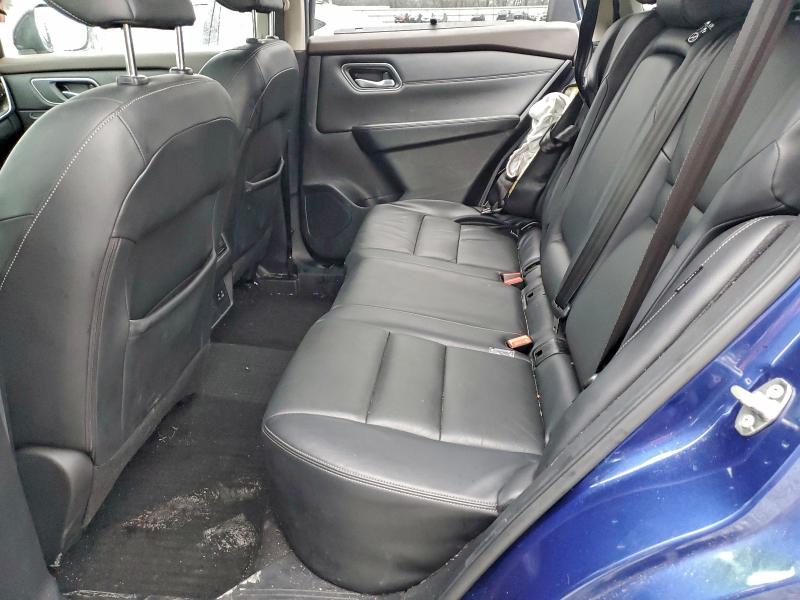 Фото 10 - NISSAN ROGUE