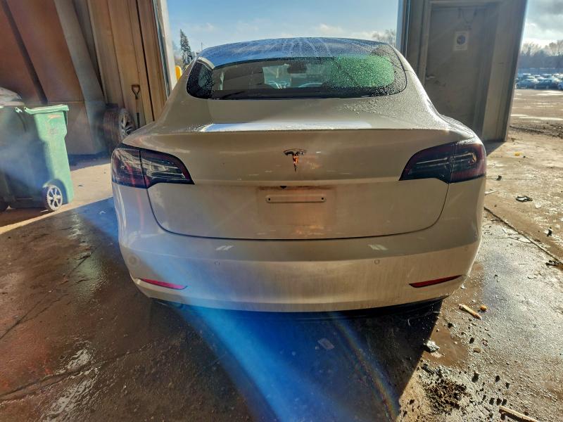 Фото 6 - TESLA MODEL 3