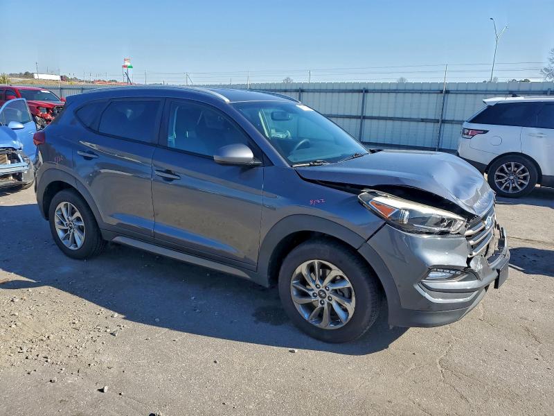 Фото 4 - HYUNDAI TUCSON