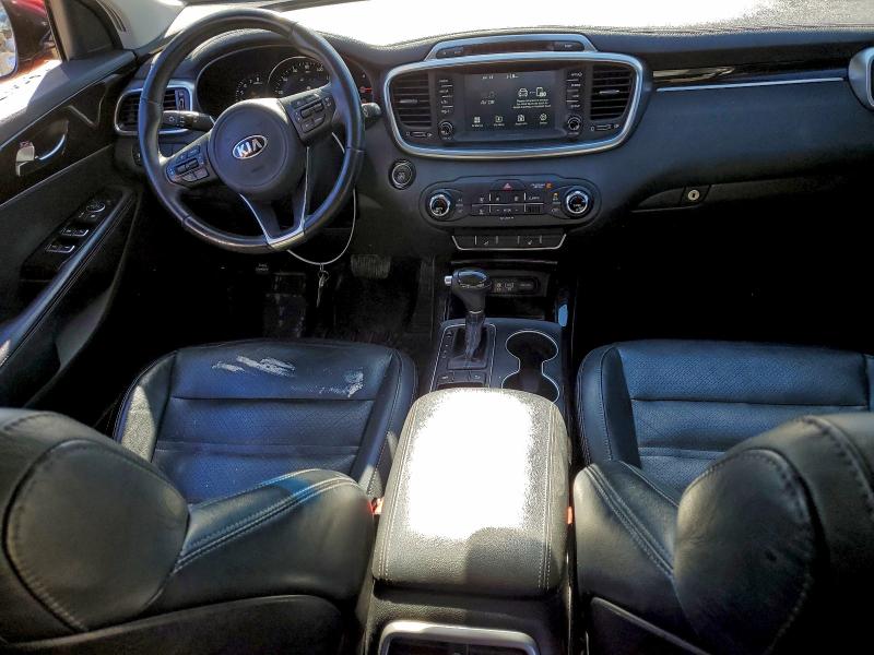 Фото 8 - KIA SORENTO