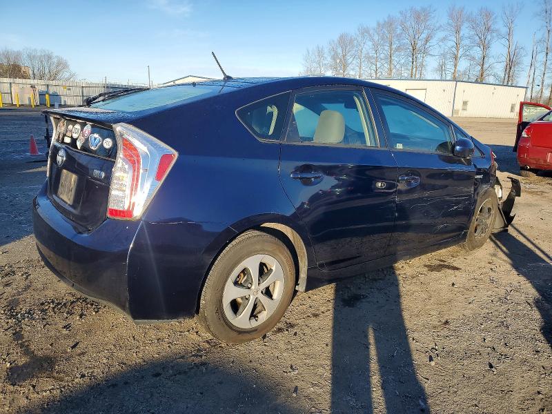 Фото 3 - TOYOTA PRIUS