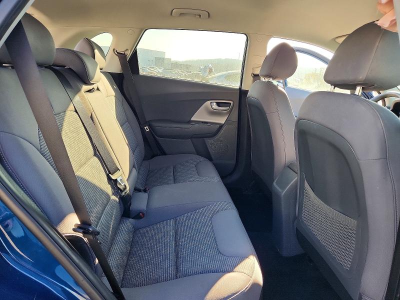 Фото 10 - KIA NIRO