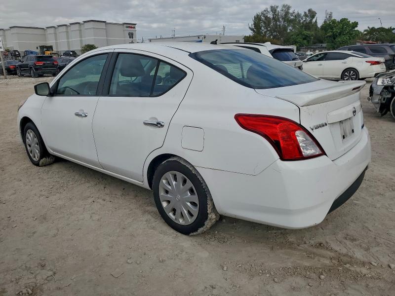 Фото 2 - NISSAN VERSA