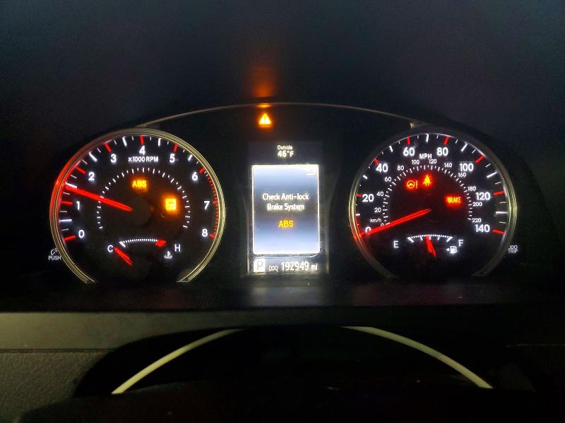 Фото 9 - TOYOTA CAMRY