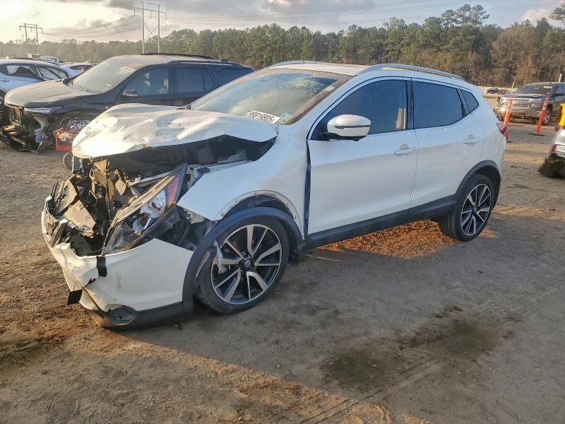 Фото 1 - NISSAN ROGUE