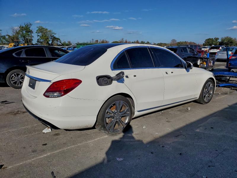 Фото 3 - MERCEDES-BENZ C-CLASS