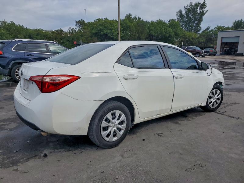 Фото 3 - TOYOTA COROLLA