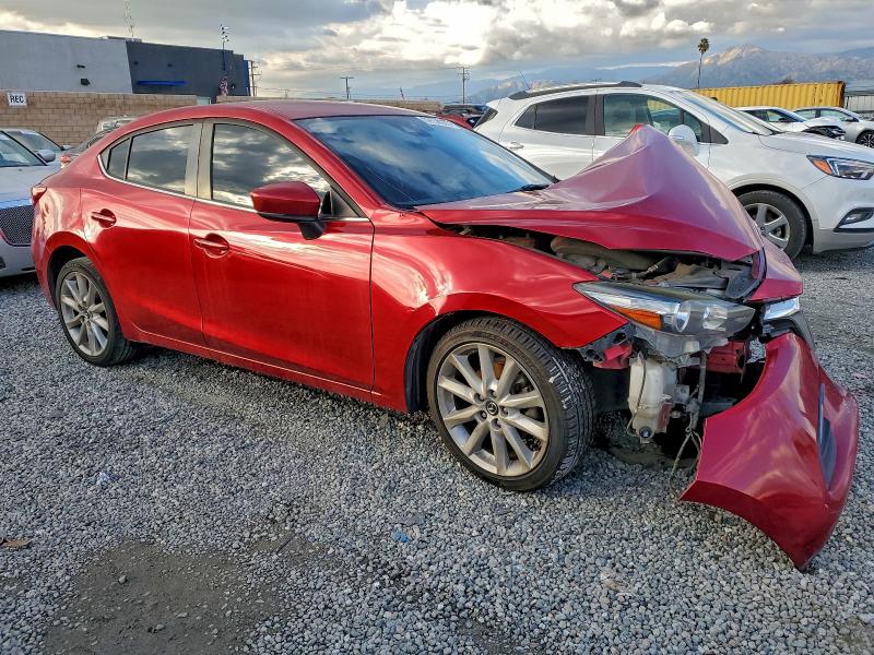 Фото 4 - MAZDA 3