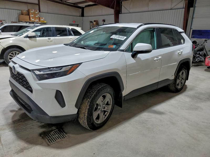 Фото 1 - TOYOTA RAV4