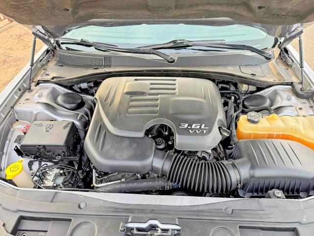 Фото 7 - CHRYSLER 300