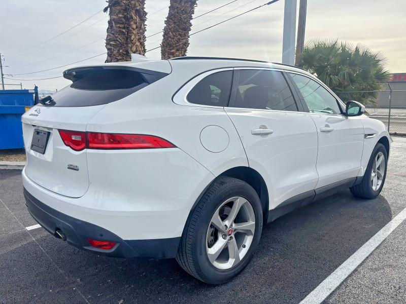 Фото 4 - JAGUAR F-PACE