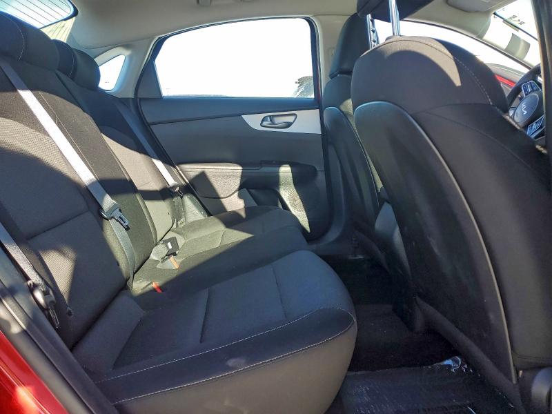 Фото 10 - KIA FORTE