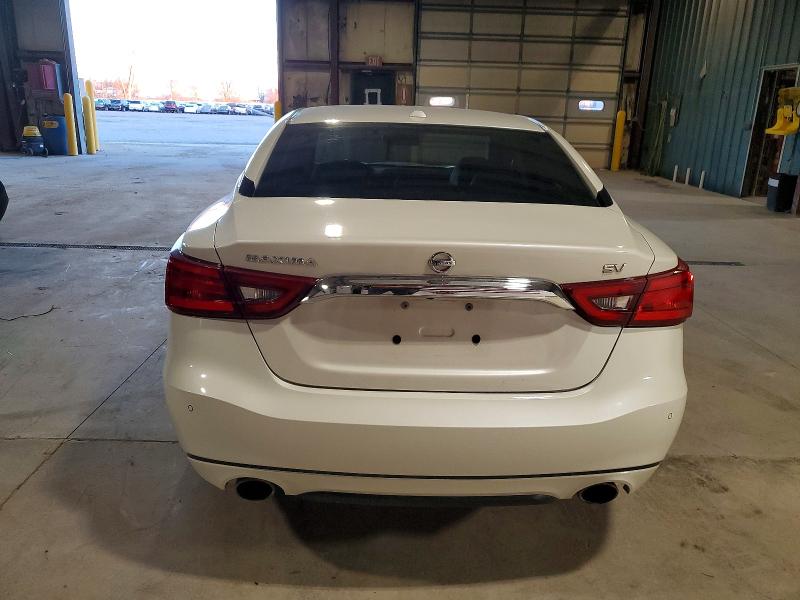 Фото 6 - NISSAN MAXIMA