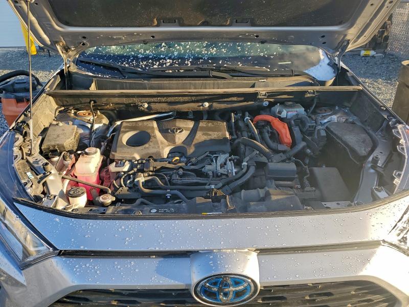 Фото 12 - TOYOTA RAV4