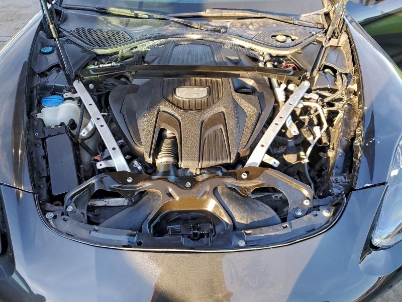 Фото 11 - PORSCHE PANAMERA