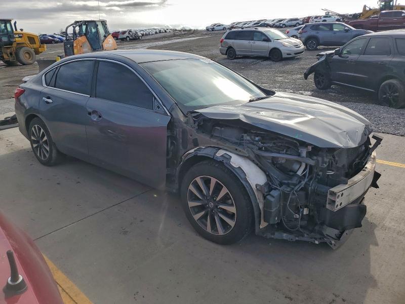 Фото 4 - NISSAN ALTIMA