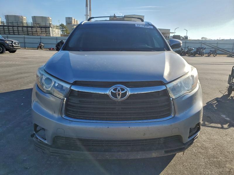 Фото 5 - TOYOTA HIGHLANDER