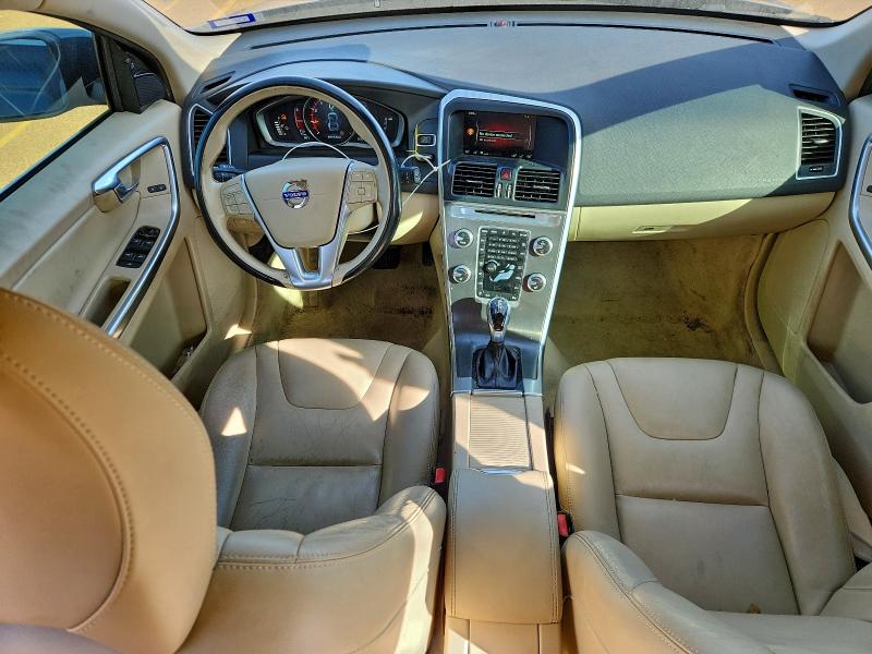 Фото 7 - VOLVO XC60