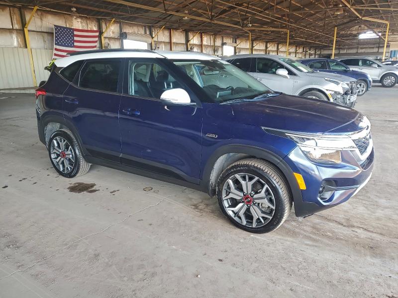 Фото 4 - KIA SELTOS