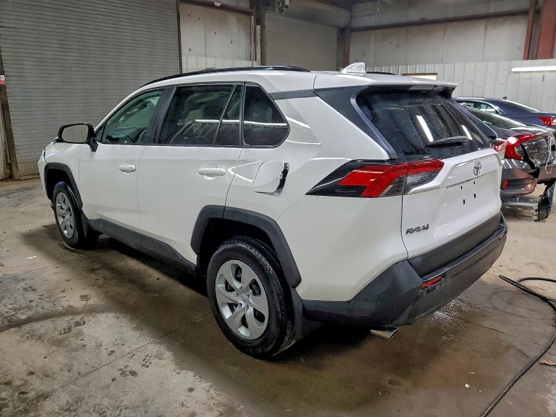 Фото 2 - TOYOTA RAV4