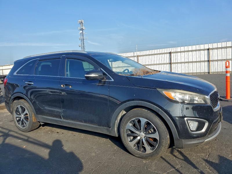 Фото 4 - KIA SORENTO