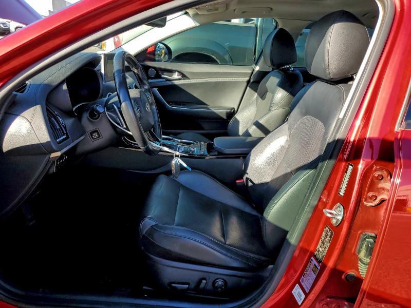 Фото 7 - KIA STINGER