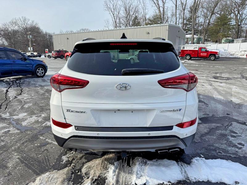 Фото 6 - HYUNDAI TUCSON