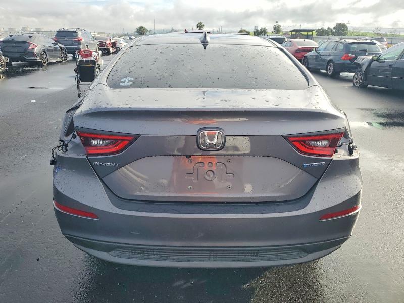 Фото 6 - HONDA INSIGHT