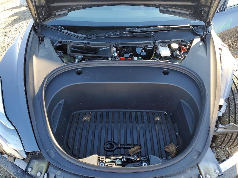 Фото 11 - TESLA MODEL 3