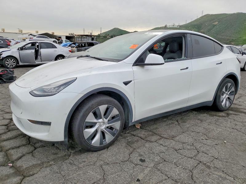 Фото 1 - TESLA MODEL Y