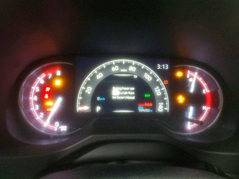 Фото 9 - TOYOTA RAV4