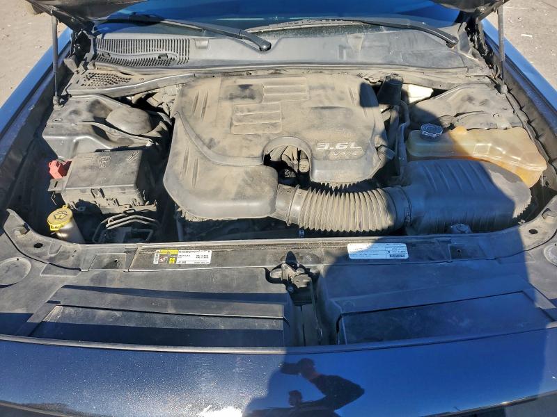 Фото 11 - DODGE CHALLENGER