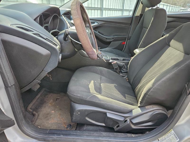 Фото 7 - FORD FOCUS