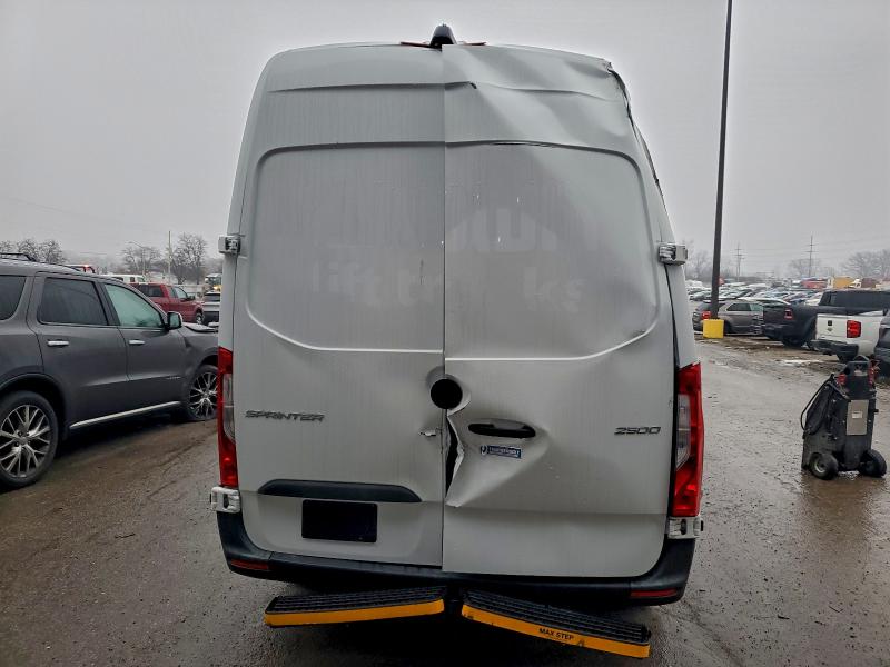 Фото 6 - MERCEDES-BENZ SPRINTER