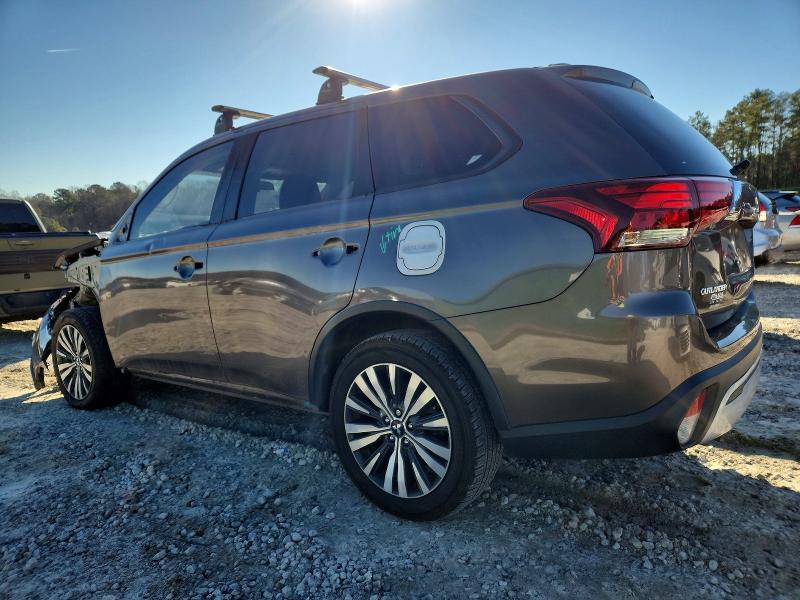 Фото 2 - MITSUBISHI OUTLANDER