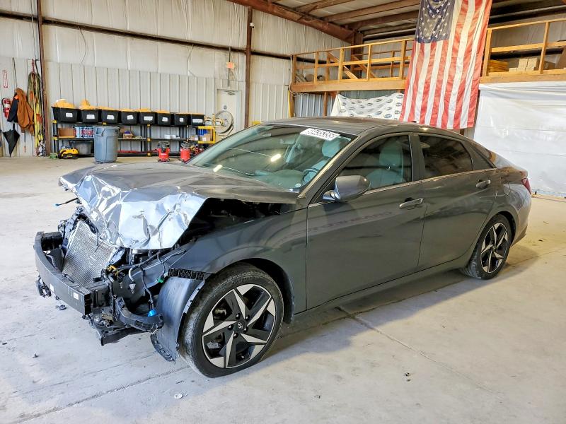 Фото 1 - HYUNDAI ELANTRA