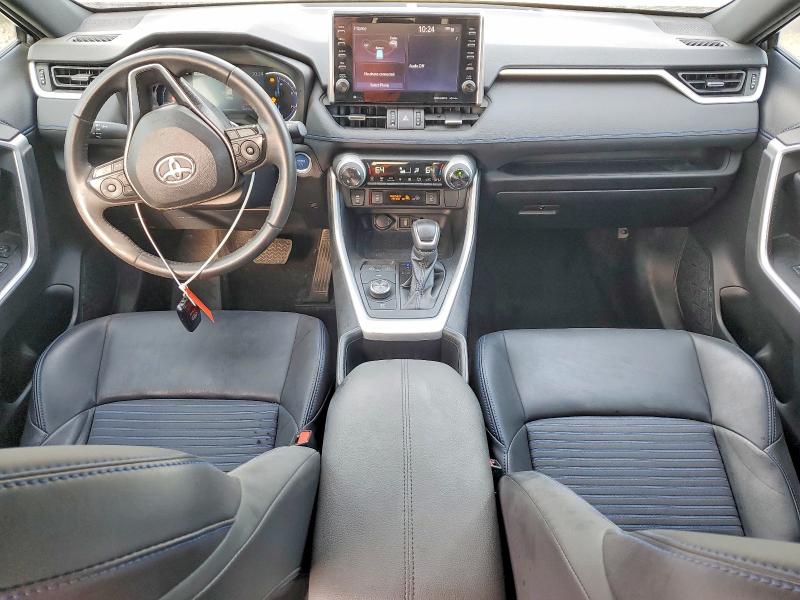 Фото 8 - TOYOTA RAV4