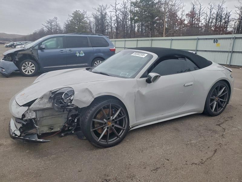 Фото 1 - PORSCHE 911