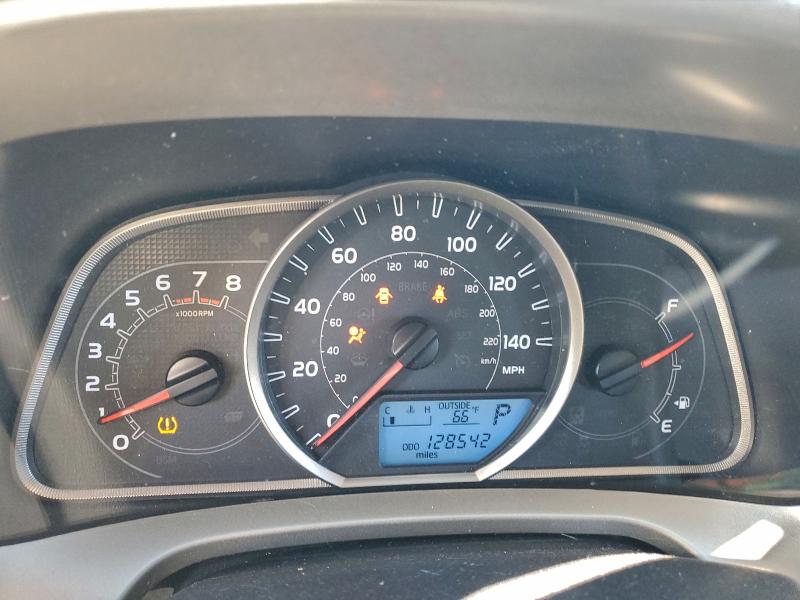 Фото 9 - TOYOTA RAV4