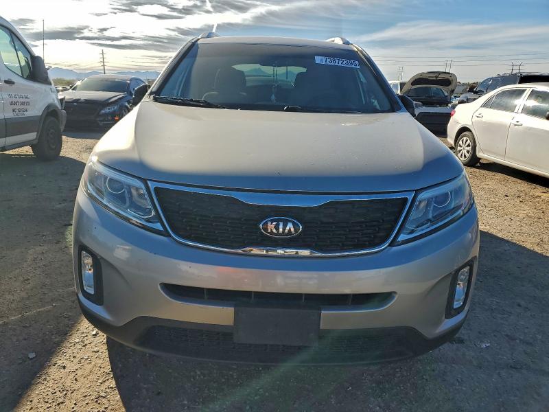 Фото 5 - KIA SORENTO