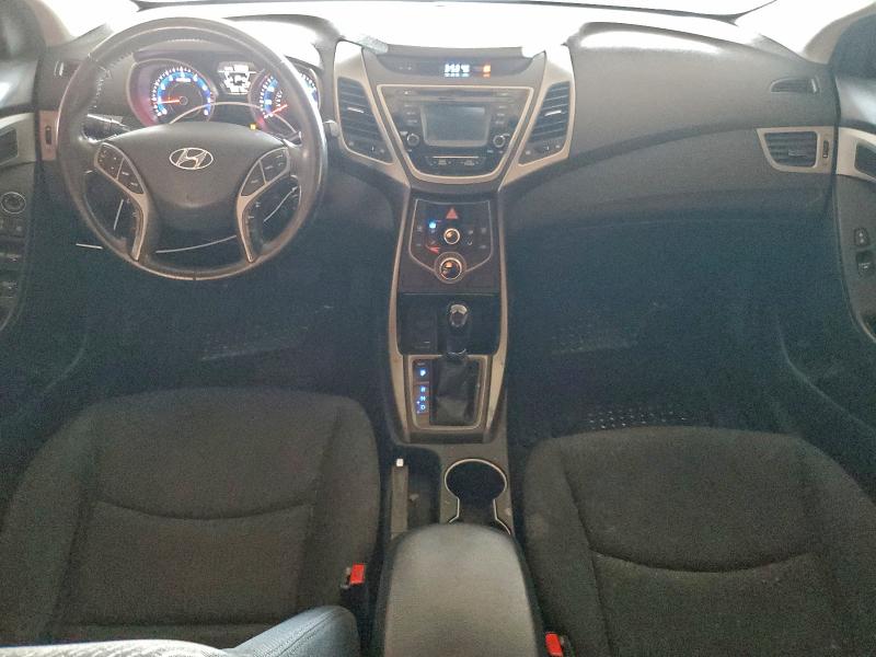 Фото 8 - HYUNDAI ELANTRA