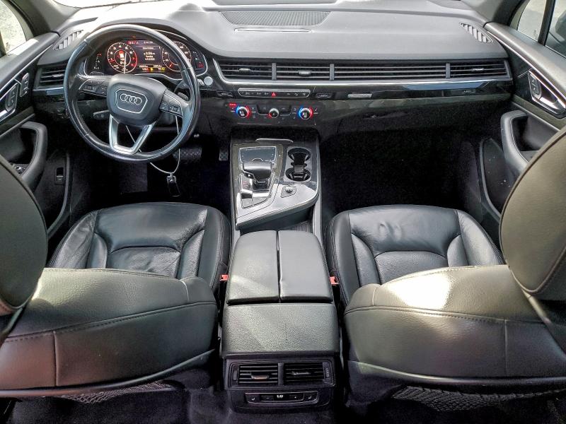 Фото 8 - AUDI Q7