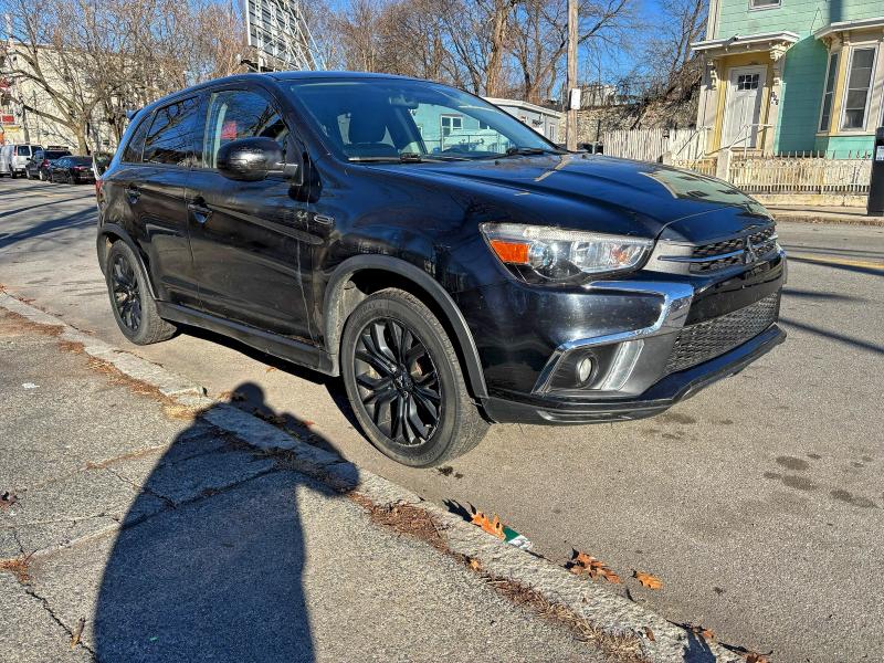 Фото 1 - MITSUBISHI OUTLANDER